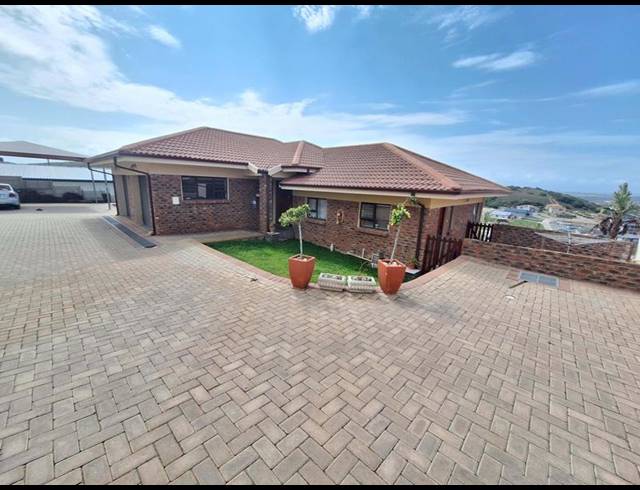 6 BEDROOM HOUSE FOR SALE IN SEEMEEU PARK